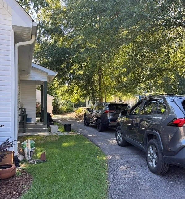 Building Photo - 477 Probart St