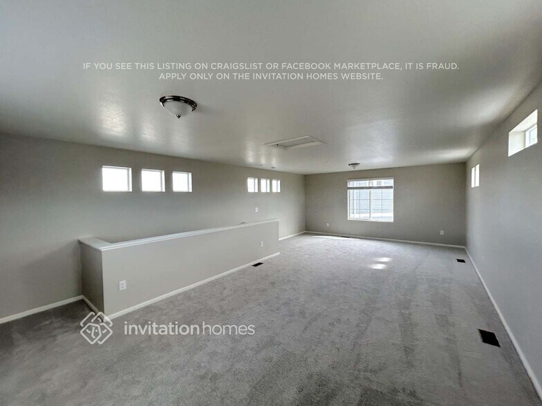 Building Photo - 3397 Streamwood Dr