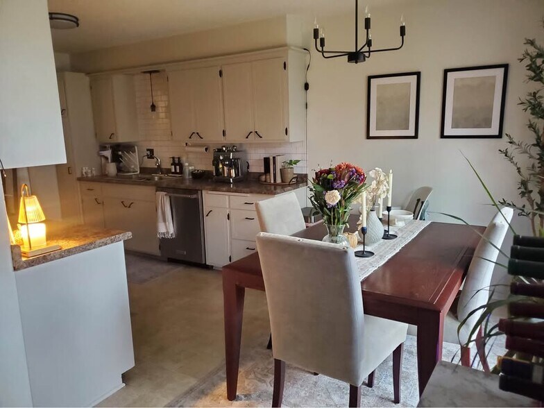 Kitchen + dining - 5853 Winnetka Ave N