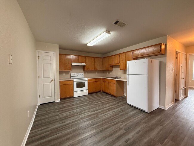 Building Photo - 108 Castellon Ct