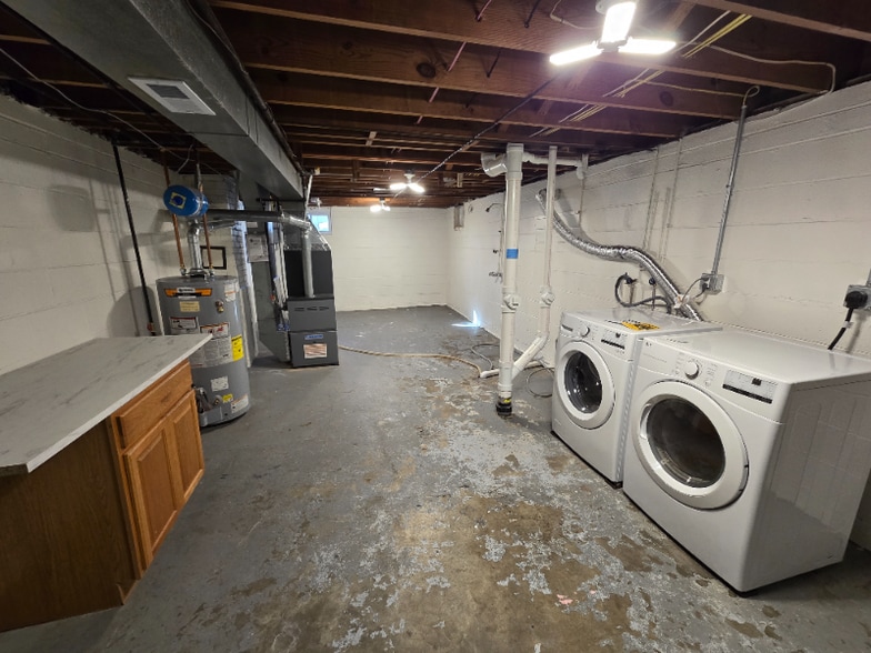 Building Photo - 3549 St Sebastian Ln