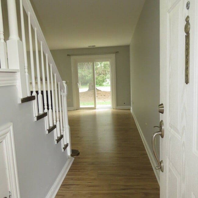 Building Photo - 43 Foxcroft Rd