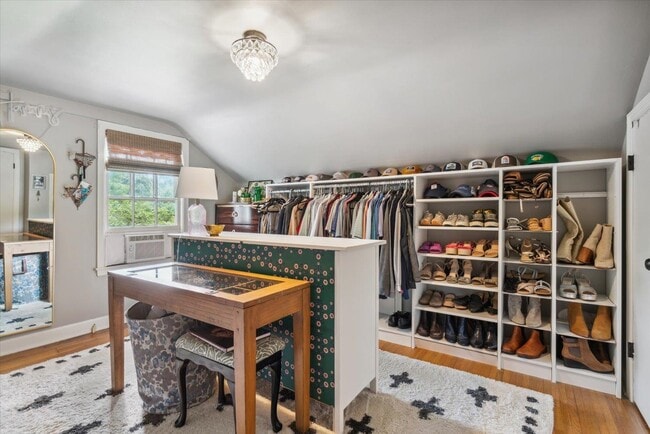 Building Photo - 181 Wallace Rd