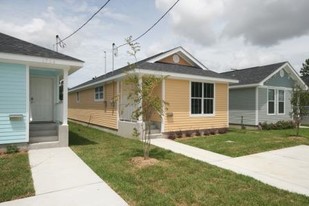 Primary Photo - 1712 Huey P Long Ave