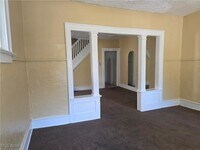 Building Photo - 846 Hunter St NW