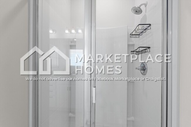 Building Photo - 605 Count Fleet Ct