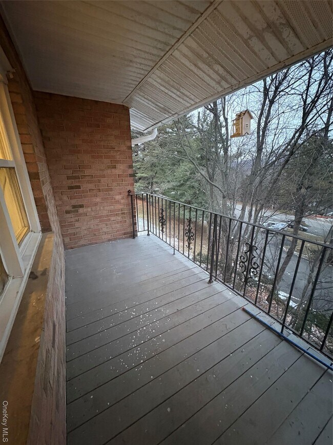 Building Photo - 100 Dowd St