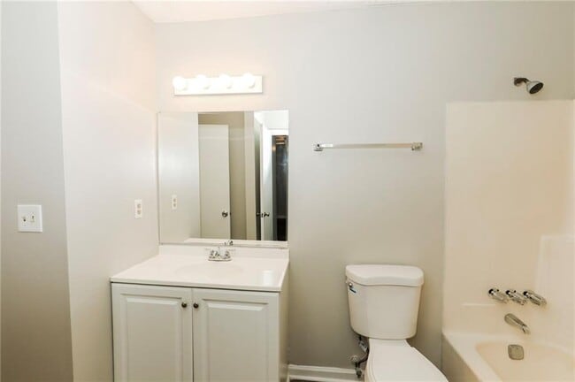 Building Photo - 5428 Glen Haven Dr