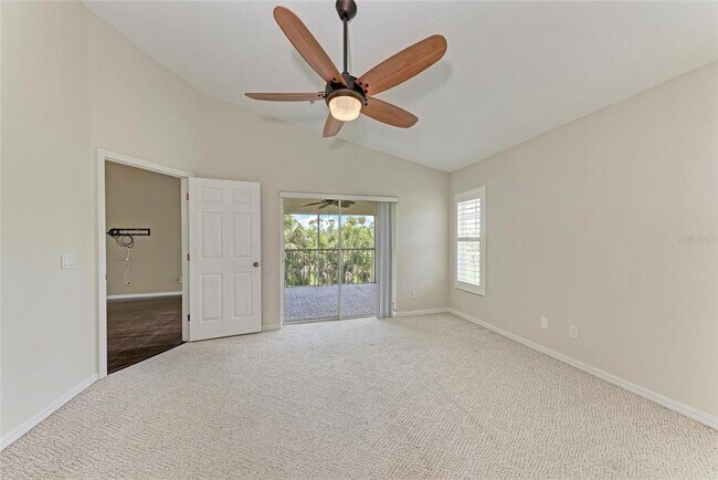 Building Photo - 803 Montrose Dr