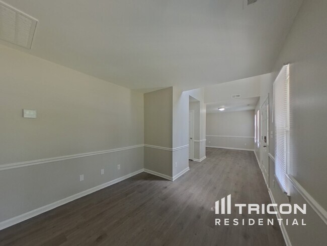 Building Photo - 9701 Pecota Ln