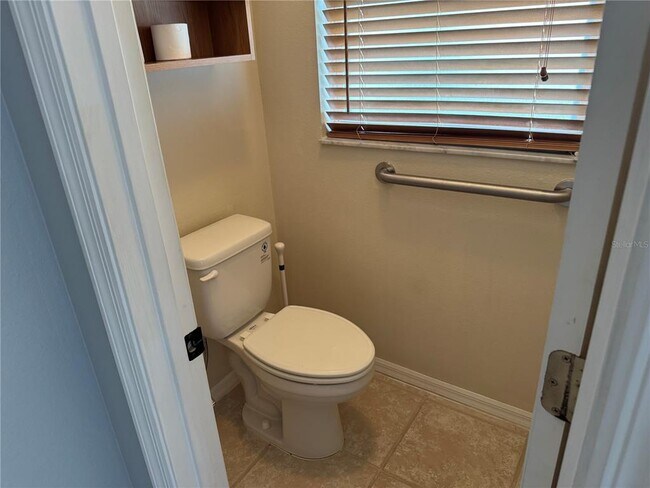 Building Photo - 275 Rock Springs Dr