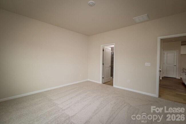 Building Photo - 1709 Heron Ct