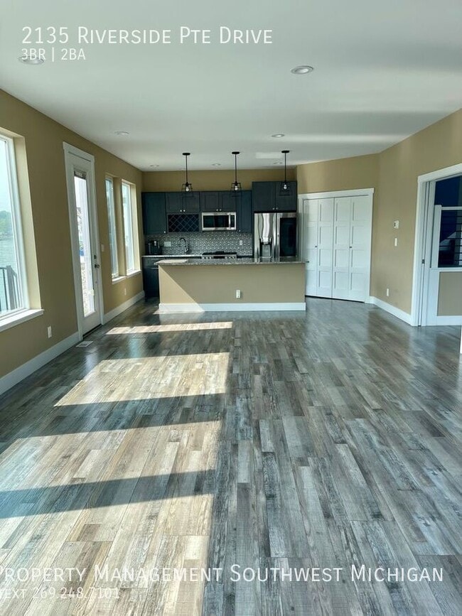 Building Photo - 2135 Riverside Pointe Dr