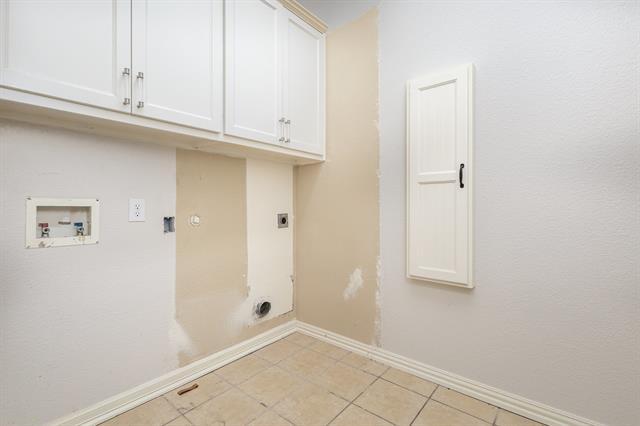 Building Photo - 14716 Lone Spring Dr