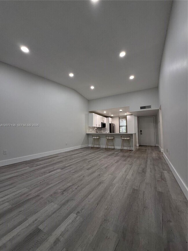 Building Photo - 40 NW 76th Ave