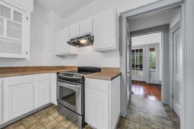 Building Photo - 1309 St Marys Blvd