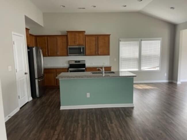 Building Photo - Coming Soon! 3 Bedroom Single Family Home