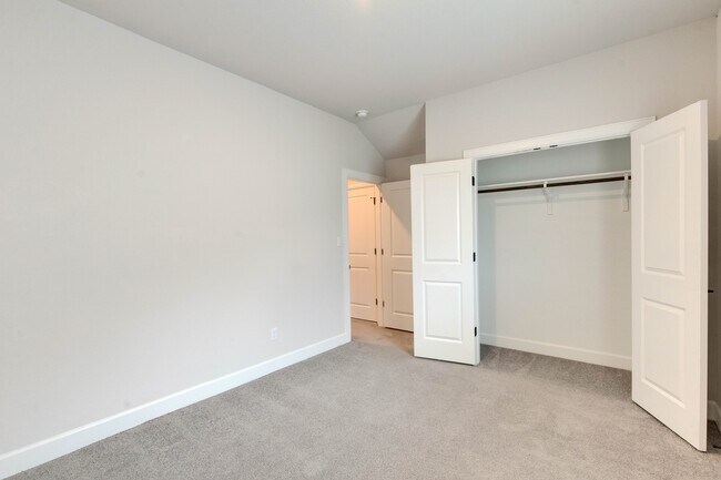 Building Photo - 265 Moonlit Stream Pass