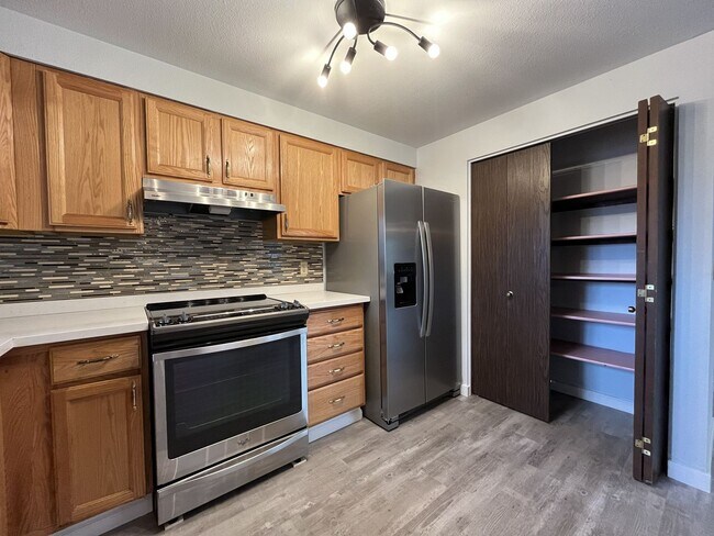 Building Photo - Single-Level 3-Bedroom Home with 2-Car Garage, Mini-Split AC, & Backyard Garden Space