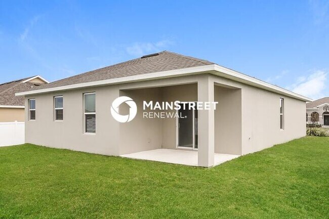 Building Photo - 3 Bedroom Pet-Friendly Home in GRAND ISLAND, FL with Main Street Renewal