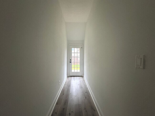 Building Photo - 3265 Jessica Ct