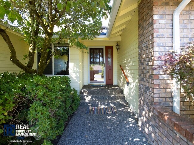 Building Photo - 6319 46th St Ct W