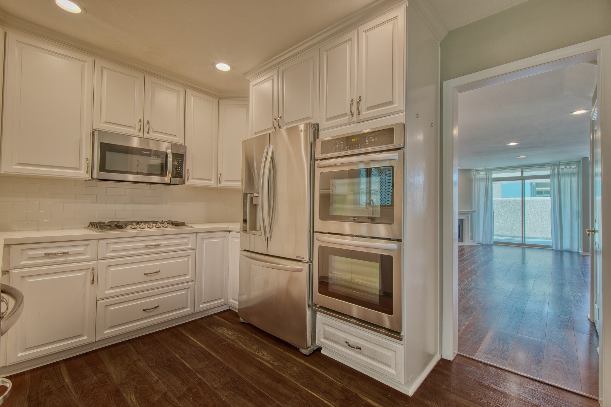 Building Photo - 14101 Dickens St