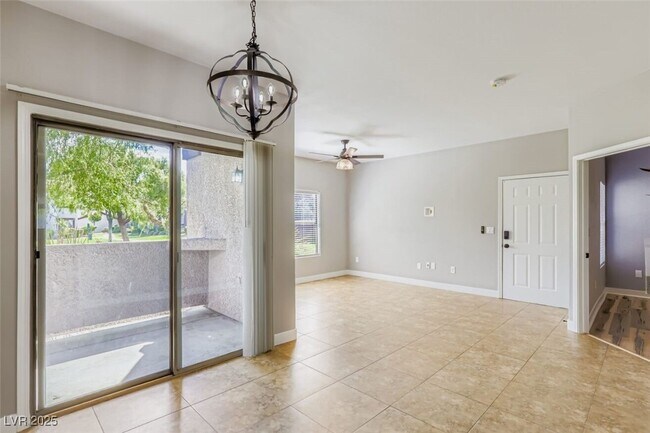 Building Photo - 45 Maleena Mesa St