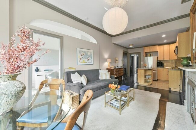 Building Photo - 25 Dartmouth St