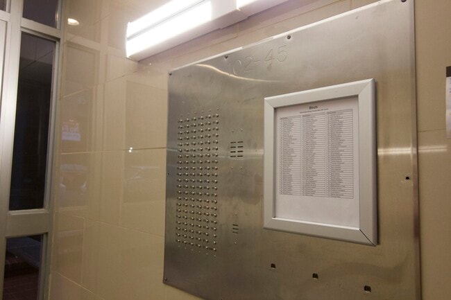 Building Photo - 102-45 62nd Rd