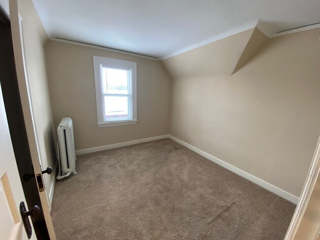 Bedroom - 1471 Grand Ave