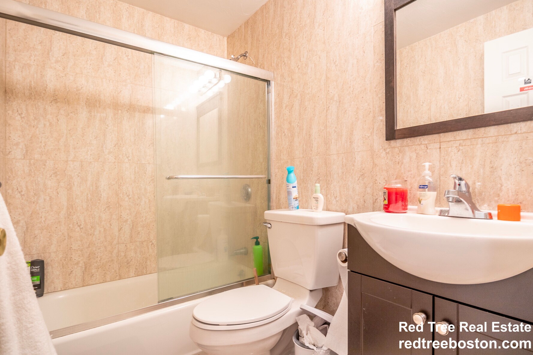 Building Photo - 79 Thatcher St