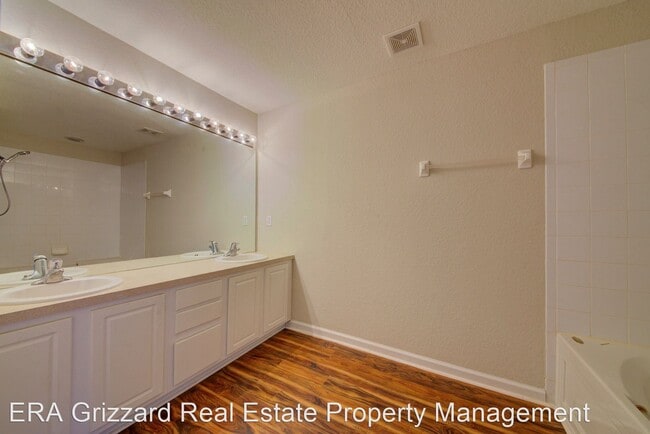 Building Photo - 3 br, 2.5 bath House - 5207 Hawkstone Drive