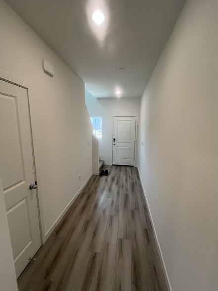 Building Photo - 3030 Steiner Ln