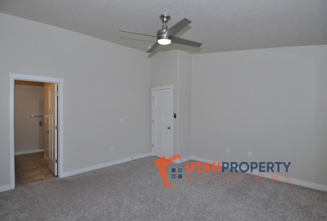 Building Photo - 14927 S Thunder Horse Ln