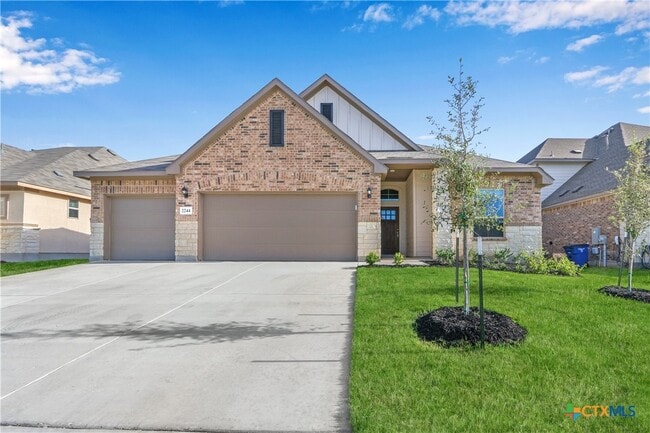 Building Photo - 2244 Meadow Way St