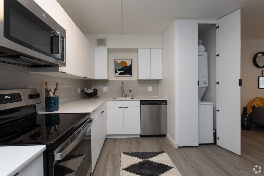 Primary Photo - Presidio Palms Apartments