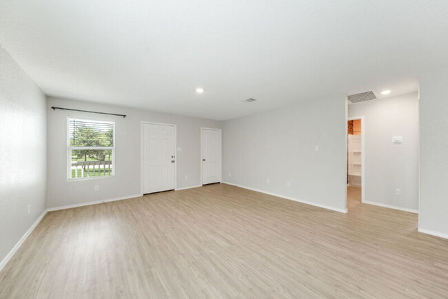 Building Photo - 14718 Dillard Ml