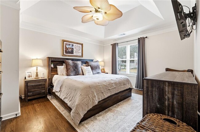 Building Photo - 5960 River Ridge Ln