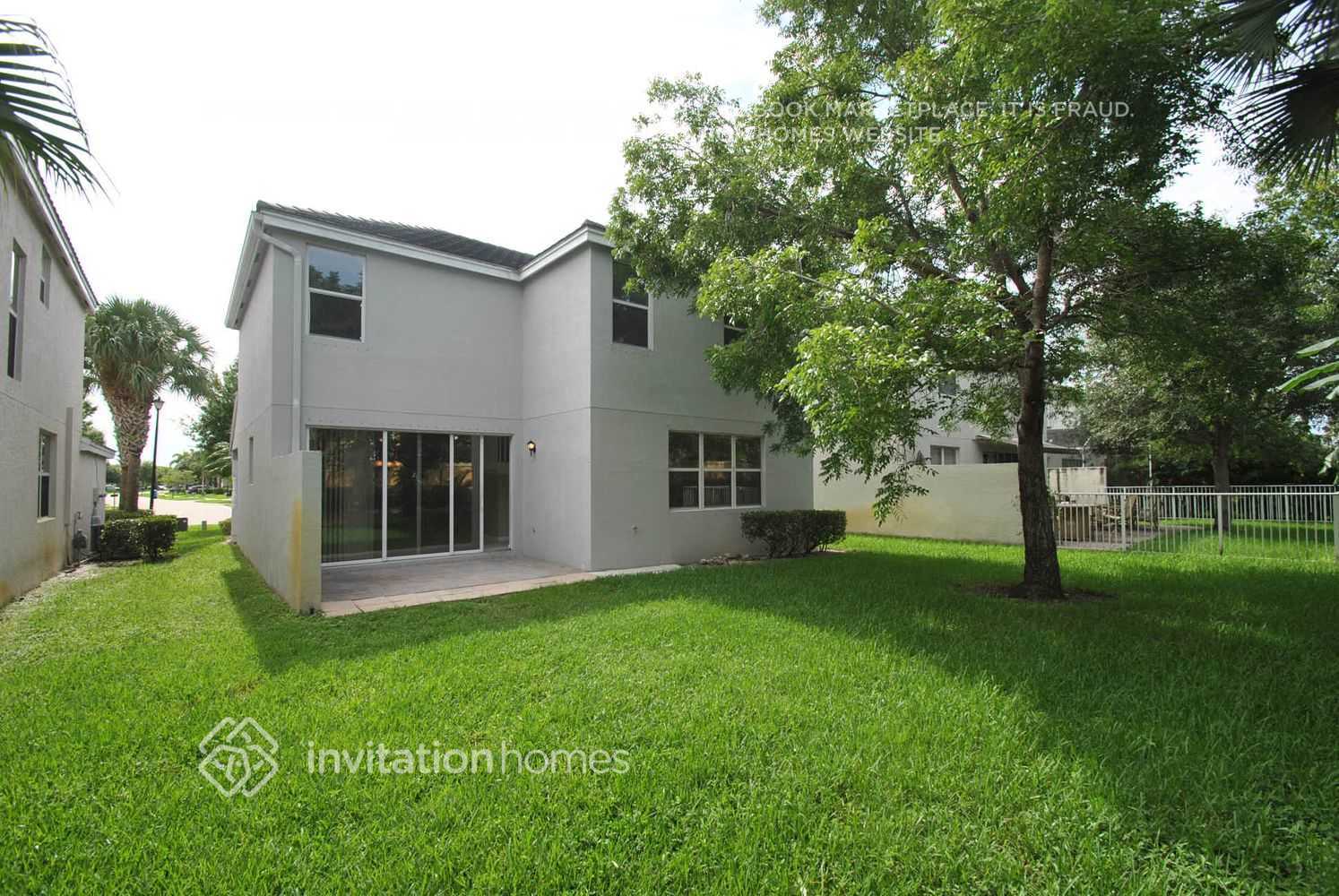 Building Photo - 108 Lancaster Way