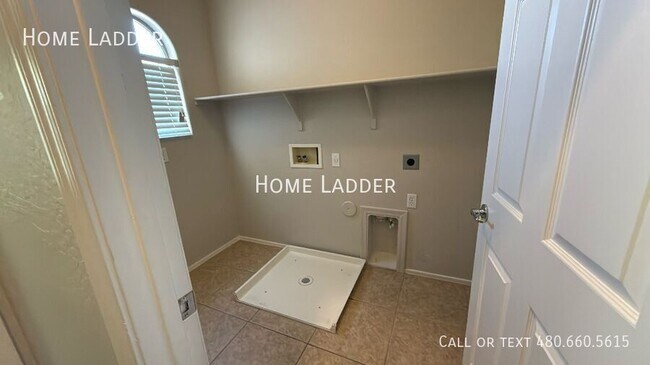 Building Photo - 4703 S 99th Dr