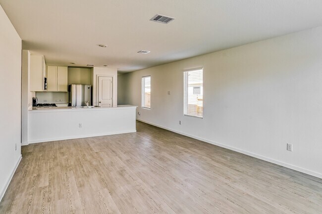 Building Photo - 737 Magnolia Creek Dr