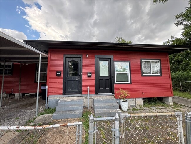 Building Photo - 1504 Luzon St