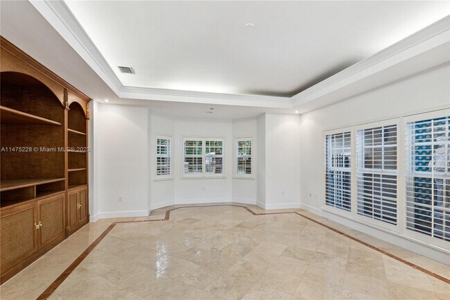 Building Photo - 6200 Granada Blvd