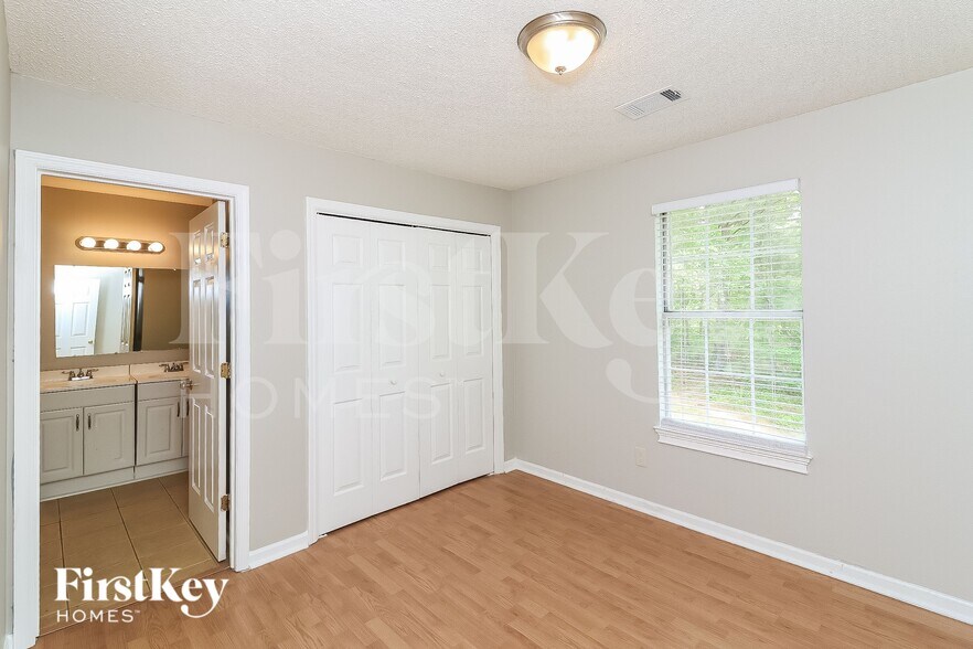 Building Photo - 4242 Abington Walk NW