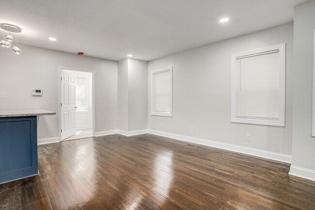 Building Photo - 5229 Brookwood Ave