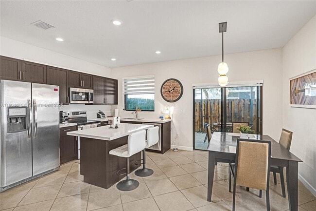 Building Photo - 391 NE 208th Terrace