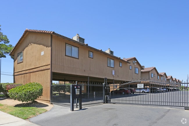 Building Photo - Ridgeview Meadows