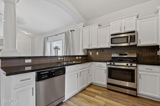 Building Photo - 7213 Copper Trail Ave