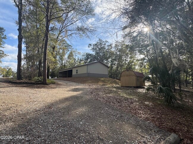 Building Photo - 3158 Lucas Lake Rd